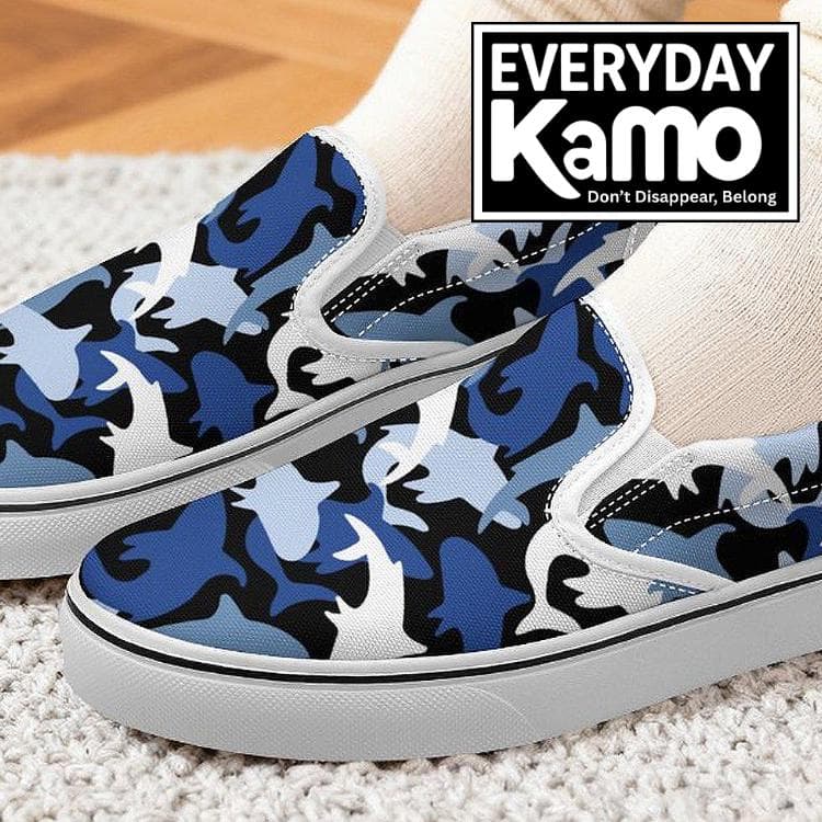 Unisex Shark Camo Slip-On Canvas Shoes - Deep Blue Ocean Wave Comfort Sneakers